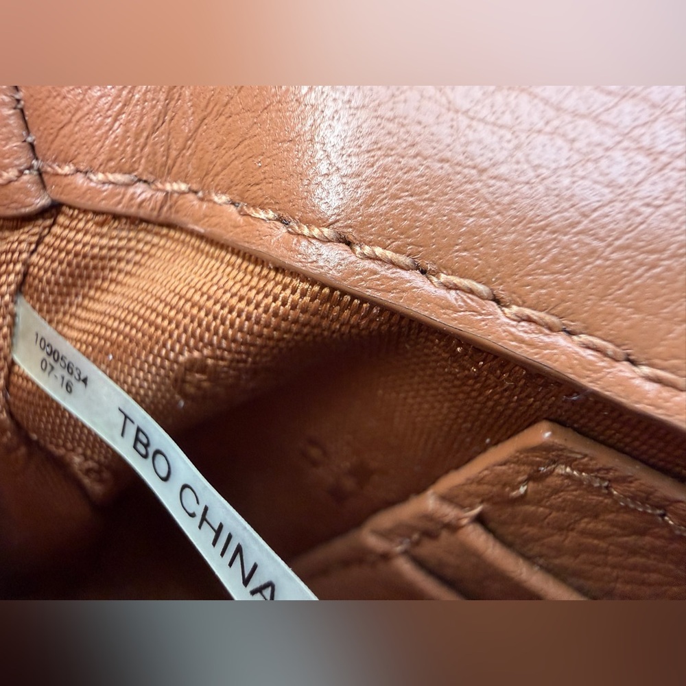 Tory Burch Signature Crossbody Bag - Picture 11 of 12